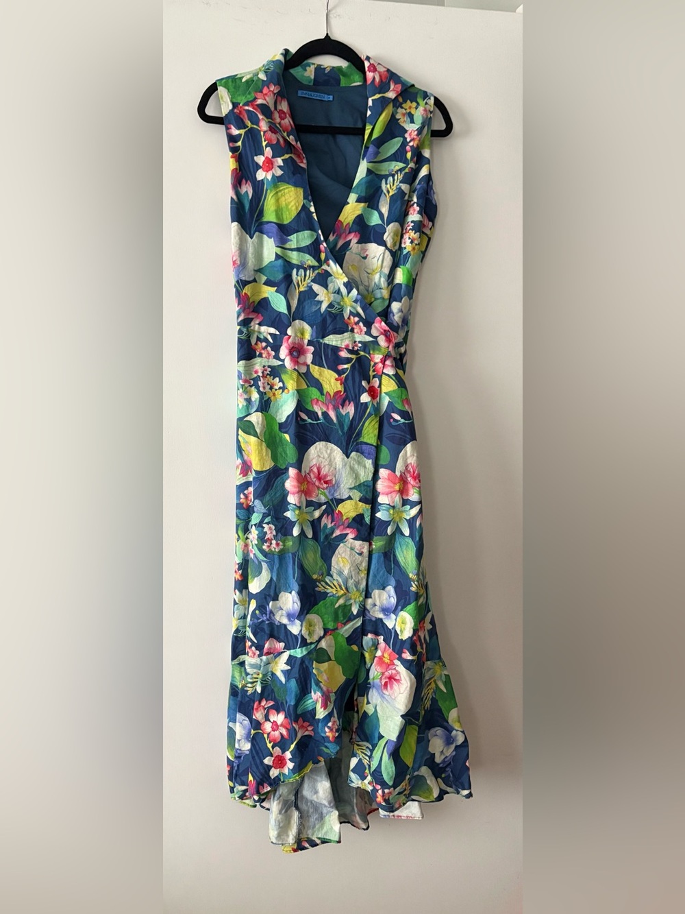 McLaughlin Miramar Navy Multicolor Floral Reef Linen Blend Spread Wrap